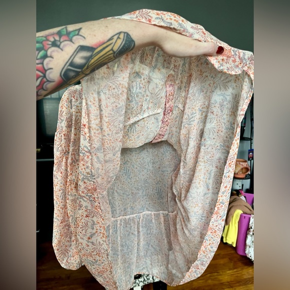 Easel Flowy Floral Blouse Pink and Peachy Orange Small Fits Bigger - Picture 8 of 12